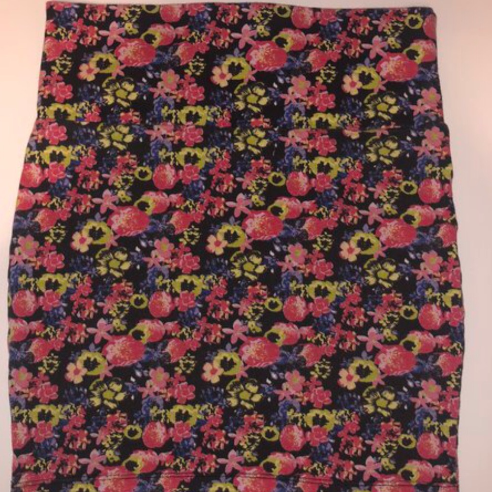 Charlotte Russ - Floral Skirt [See description]